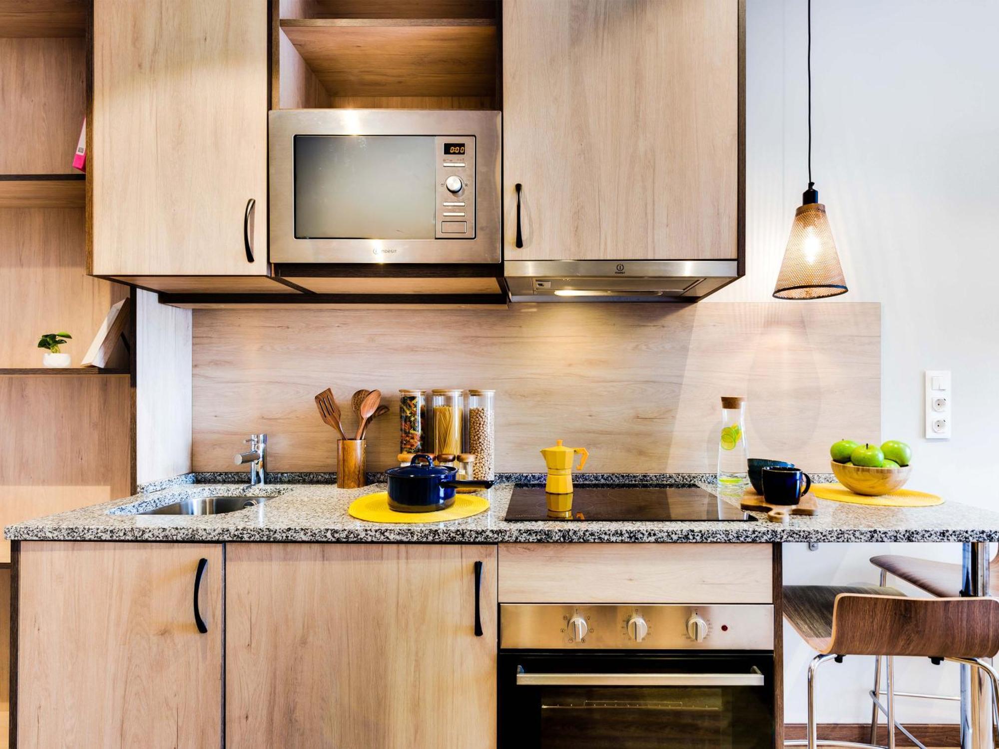 Livensa Living Studios Сан Себастиан Екстериор снимка