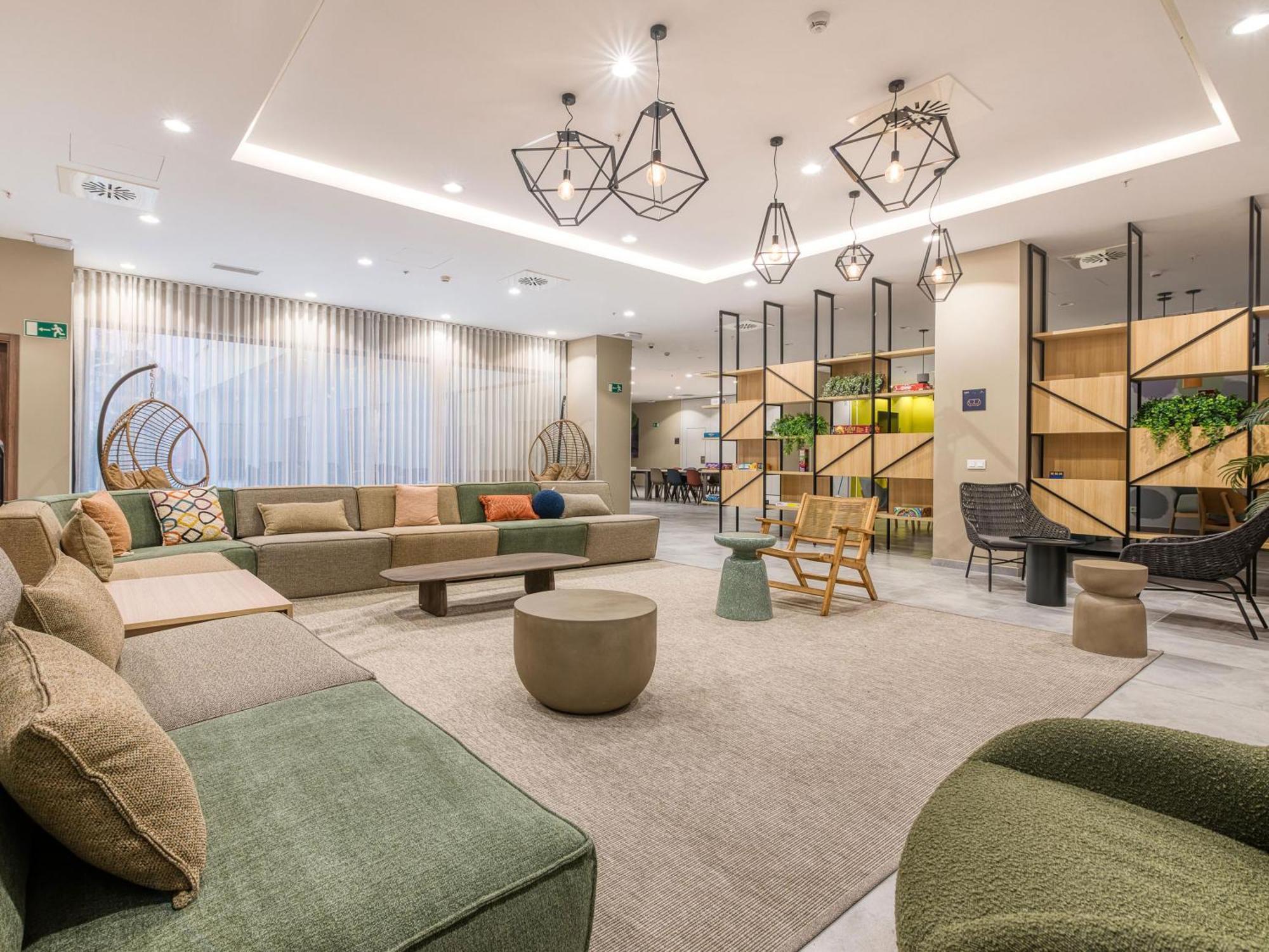 Livensa Living Studios Сан Себастиан Екстериор снимка